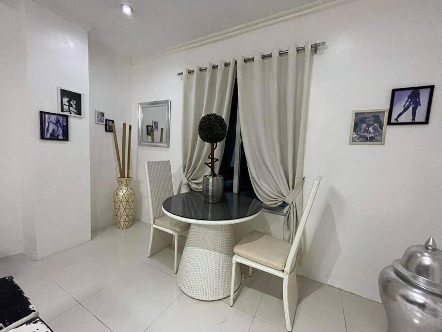 Kandi Big 1 Bedroom King Bed, Free Housekeeping, Wi-Fi Angeles Exteriér fotografie