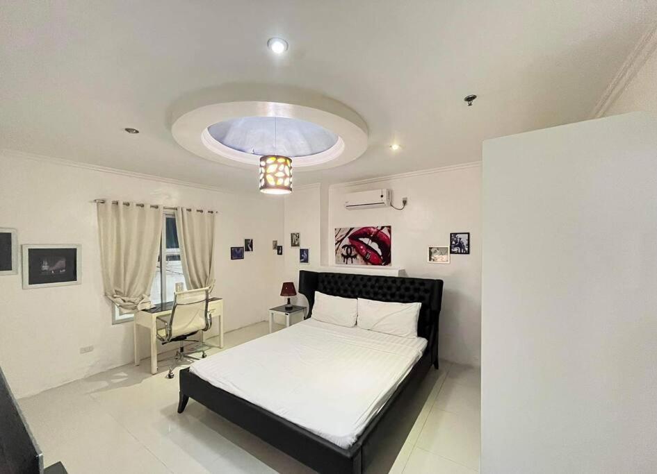 Kandi Big 1 Bedroom King Bed, Free Housekeeping, Wi-Fi Angeles Exteriér fotografie